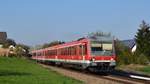 628 445 und 455 sind auf dem Weg als RB69 nach Weinheim (Bergstraße) Hbf und haben soeben den ersten Zwischenhalt ihrer Reise, Lörzenbach-Fahrenbach, verlassen.