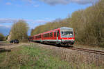 DB 628 473 und 628 475 fahren an Karfreitag von Dillingen(Saar) zum Karfreitagsmarkt nach Bouzonville. Hier dieseln die beiden Triebwagen gerade durch den ehemaligen Bahnhof Guerstling. (07.04.2023)