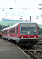 Was macht denn der DB Triebzug 628/928 455-5 in Ettelbrck? Er fuhr abwechselnd mit dem CFL Triebzug zwischen Luxemburg und Ettelbrck hin und her.