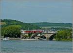 Ein 628er hat am 27.06.10 den Bahnhof Wasserbillig soeben verlassen und fhrt nun ber die Grenzbrcke zwischen Luxemburg und Deutschand in Richtung Trier.