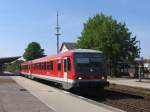 928 546/628 546 mit RB 14653 Bennemhlen-Uelzen auf Bahnhof Soltau am 3-5-2011.