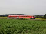 Der 628 569 als RB nach Passau am 21.09.2012 unterwegs bei Schalkham.