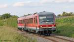 Am Abend des 8. August 2012 war 628 344 als Regionalzug nach Ulm Hbf unterwegs, als ich ihn am Einfahrsignal von Sontheim (Brenz) aufnehmen konnte. Der Triebzug besteht aus zwei Motorwagen, wobei sich der hintere dann 629  schimpft .