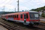 928 201 (628 201) mit kleiner mit bunter Beigabe am 06.08.2015 in Koblenz Hbf