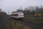 628 503 im Design des Sylt Shuttle plus fährt in Bredstedt ein (26.1.16).