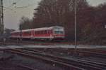 Nchschuß auf den 628 664 der als RB38 nach Düsseldorf Hbf Grevenbroich verlässt.