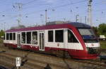 640 121, ehemals HEX-VT 870, gehört jetzt der Hanseatischen und erledigte am 14. und 15.5. den Gesamtverkehr auf der RB Stendal - Tangermünde. Aufnahme: Bf Stendal, Gleis 8 (ausgelagertes Stumpfgleis), 14.5.19.