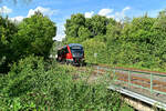 Blick in die Einfahrt von wo die Züge aus Buchen Odenwald in Bödigheim ankommen so wie hier der 642 690.