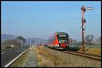 642 140 verlsst den Bahnhof Rottleberode Sd, der auch nach der Einstellung des Personenverkehrs nach Stolberg noch von Gterzgen erreicht wird. Hier wird ein Gipswerk und eine Holzverarbeitung bedient. (13.11.2011)