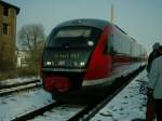 Ein Regionalzug BR642(Desiro) von Nordhausen nach Erfurt auf Zwischenstopp in Greuen. [24.02.05]
