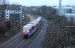 Zwei Euregiobahn (RB20) kommen aus Düren-Stolberg-Altstadt nach Alsdorf-Stolberg-Rheinland(Hbf) und kammen aus Richtung Aachen-Hbf und fahren in Richtung Aachen-Schanz Aachen-West,Laurensberg,Richterich,Kohlscheid,Herzogenrath.
Aufgenommen von einer Brücke von der Weberstraße in Aachen. 
Bei Regenwetter am Nasskalten Morgen vom 17.12.2018.