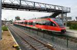 Umbauarbeiten im Bahnhof Meckenheim an der Vorgebirgsbahn.....von Bonn nach Euskirchen.....zwei Triebwagen der Baureihe 644 stehen am Bahnsteig in Richtung Euskirchen mit der Fahrziel  Nicht Einsteigen .....wo immer das auch ist? ;-D
21.9.2013 