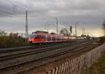 Hallo liebes BB-Mitglied, schön Dich bei der Arbeit erwischt zu haben.....;-)!
Ausfahrt einer RB 38 aus Grevenbroich am Mittwoch den 2.3.2016, es sind die Triebwagen 644 022 und 644 025 die in Richtung Neuss fahrend vors Objektiv kamen.
Lieben Gruß an den Tf....Andreas.