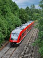 648 313 als RB wie sie stndlich zwischen Nrnberg Hbf und Neuhaus (Pegnitz) verkehrt.
Aufgenommen am 10.7.09 gegen 11:30 Uhr bei Lauf a.d. Pegnitz