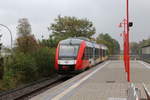 BR648 der NBE Nordbahn Eisenbahngesellschaft am 25.10.17 als NBE82189 beim Verlassen des Bahnhof Neumünster Süd in Richtung Bad Oldesloe.