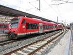 650 020 und 650 007 im Bahnhof Roth am 11.03.2018 in Richtung Nürnberg unterwegs.