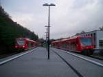 650 ??? + 650 301 und 650 310 + 650 308 begegnen sich in Pforzheim-Weienstein (alter Name: Dillweienstein). Aufgenommen am 17.10.2009