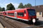 Triebwagen 650 118-3 steht am 19.8.2006 um 11.27 Uhr in Crailsheim als Doppeltraktion (2.
