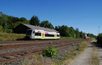 Musik für die Augen......So wirbt Agilis 650.735 für die bayerische Landesgartenschau in Bayreuth. Daher kommt auch der Triebwagen, mit dem Ziel Hof Hbf. Im Hintergrund schleicht sich der RE Hof - Nürnberg aus dem Bild. Bahnstrecke 5100 Bamberg - Hof bei Oberkotzau am 31.08.2016