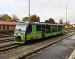 9580 0654 043-D-DLBCZ  bei der Einfahrt in Rakovnik.28.10.2023 10:55 Uhr.