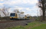 Zwei goldene VT der (VBG) zu sehen auf Probefahrt am 29.04.16 an der Schöpsdrehe bei Plauen/V.