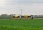 Burgenlandbahn 672 905 + 672 907 als RB 34881 von Wangen (U) nach Naumburg (S) Ost, am 01.05.2013 bei Reinsdorf (b Nebra).