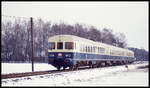 624640 ist hier bei Schloss Holte am 23.2.1994 um 13.52 Uhr auf der Sennebahn nach Bielefeld unterwegs.