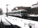 624 609-4, 924 401-3, 924 434-4, 624 602-9 mit RB 64 Euregio-Bahn 12762 Mnster-Gronau auf Bahnhof Gronau am 27-12-2000. Bild und scan: Date Jan de Vries.
Date Jan de Vries 
