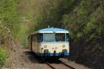 VT57( ex. Hochwaldbahn ) und VT798 760 waren am 28.4.2012 auf der Kasbachtalbahn bei Linz( Rhein ) unterwegs.