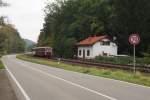 Am trüben 12. Oktober 2014 fährt ein Gespann Uerdinger Schienenbusse von Monsheim nach Kaiserslautern - hier kurz vor Enkenbach-Alsenborn.

Enkenbach-Alsenborn, der 12.10.2014