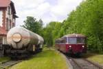 FERSt: Einfahrt in Bad Eilsen. In Fahrtrichtung Rinteln führt der Steuerwagen 998 680 (24.5.15).