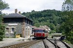 796 798 / 996 755 am 20. Mai 1990 im ehem. Bahnhof Bad Berneck (Strecke Neuenmarkt-W. - Bischofsgrün)