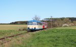 Am 05.05.16 pendelte die Wiesentatalbahn von Schleiz-West nach Schönberg/V. und zurück.
Hier 998-01 DRE und 798 307-4 D_DRE bei Mühltroff.