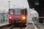 Ferkeltaxi 772 345 der Erfurter Bahnservice GmbH (EBS) am Bahnsteig 1 in Putbus.