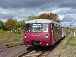 Fahrzeugsammlung Pester 972 771-0 + 772 312-5 als DPE 80195 nach Staßfurt-Leopoldshall (TBw), am 28.09.2019 im Bahnhof Staßfurt. Die  Ferkeltaxen  pendelten zum Herbstfest der Staßfurter Eisenbahnfreunde.