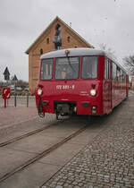 Am 13.03.2016 war 172 001 auf einer Sonderfahrt unterwegs und kam bei dieser Gelegenheit in den Hafen von Neustrelitz.