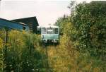 Ferkeltaxe 772 126 im August 1998 am bereits zugewachsenen Streckenende in Gro Schnebeck.