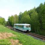 Am ersten Fahrtag (09.05.2009) der Erzgebirgischen Aussichtsbahn fahren 772 312 und 772 376 als DPE 89661 gerade in den Bahnhof Grnstdtel ein.
