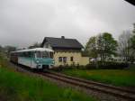 Die Erzgebirgische Aussichtsbahn (772 312-5, 972 711-0 und 171 056-5) war am 16.05.10 wieder unterwegs. Hier bei der Ausfahrt in Scheibenberg richtung Schlettau.