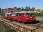 Am 04.und 05.Juni 2011 findet in Putbus ein Bahnhofsfest statt.Neben der PRESS 112 565,der Schweriner 91 134 und das Highlight 01 509,kommt auch die Ferkeltaxe 172 171/132 nach Putbus.Am 02.Juni 2011