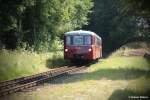 Kam ein Taxi gefahren....kommend von der Endstation Lauterbach Mole ist 172 132 & 172 171 kurz vor der Einfahrt in den Bahnhof Putbus, aufgenommen am 27.05.2013.