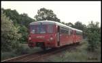 Steuerwagen 972527 voraus war Zug 7516 nach Jerichow am 20.5.1993 nahe Genthin unterwegs. Damals war das Jerichower Netz noch intakt.