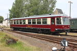 Der Triebwagen VT 137 515 der Döllnitzbahn steht am 15.06.2021 abfahrbereit im Bahnhof Mügeln