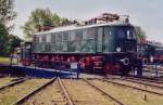 Lok 218 031-3 (E 18 31) auf der Drehscheibe des ex. Bw Weimar anll. des Eisenbahnfestes 2003.