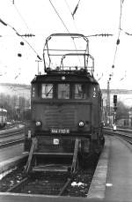 144 032-0 steht im Hauptbahnhof Heilbronn zur weiteren Verwendung bereit.