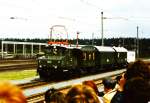 E 69 02 mit Personenzug auf der Fahrzeugparade  Vom Adler bis in die Gegenwart , die im September 1985 an mehreren Wochenenden in Nrnberg-Langwasser zum 150jhrigen Jubilum der Eisenbahn in Deutschland stattgefunden hat.