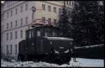 Einst verrichtete die E 6904 Dienst auf der Strecke Murnau - Oberammergau. Am 22.01.1991 stand sie bereits auf dem Denkmal Sockel am BZA in München.