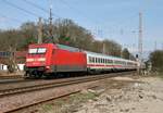 101 110 mit IC 2374  Wattenmeer  (Karlsruhe Hbf–Westerland [Sylt]) am 26.03.2017 in Klein Sstedt