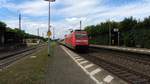 Die 101 115-4 von DB Fernverkehr mit einem IC von Köln kommend in Richtung Koblenz hier bei der Durchfahrt von Bonn-Mehlem.
