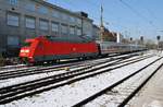 101 093-3 erreicht am 3.3.2018 mit dem IC2217 von Hamburg-Altona nach Stuttgart Hauptbahnhof den Hamburger Hauptbahnhof.